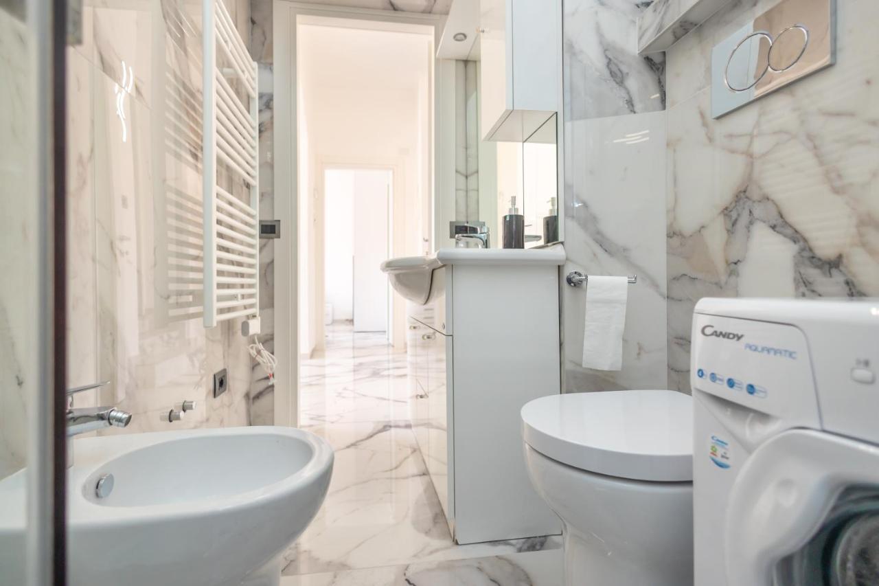 Casa Vacanza " La Rosa " Imperia Liguria Buitenkant foto